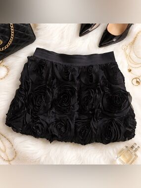 ING Black 3D Rosette Mini Skirt Floral Appliqué Elastic Waist Size L